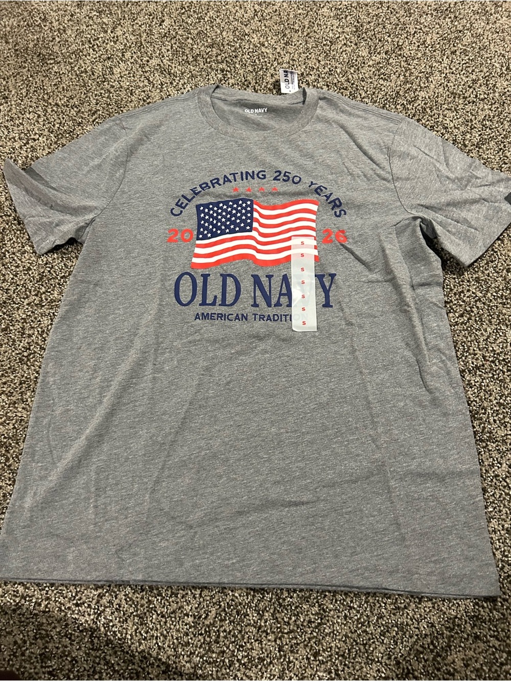 Old Navy Men's Gray Graphic American Flag T-Shirt